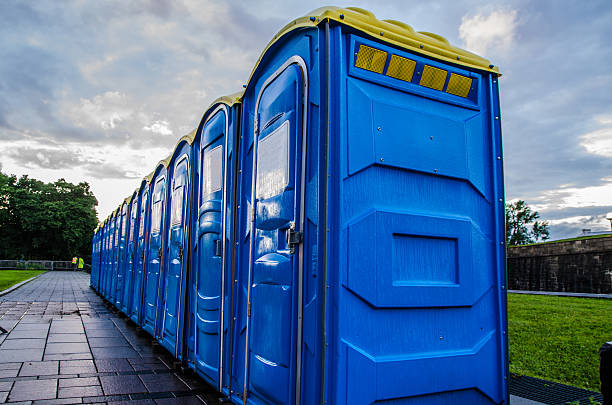 Porta potty delivery and setup in Warrior, AL